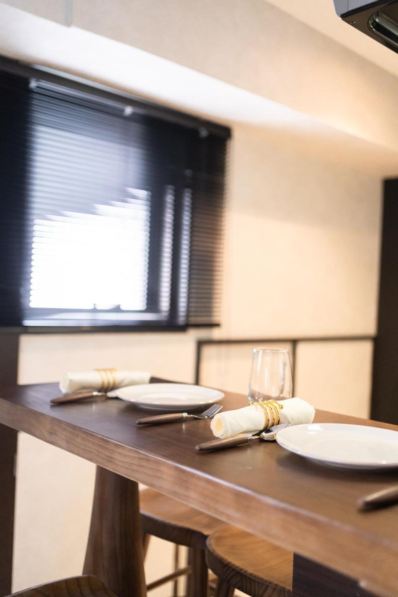 Apartamento G112新宿最中心 交通枢纽 超级商圈 两室一厅 新宿三丁目车站4分 2 Shinjuku Center 4 Mins To St Max 7p 直达新宿 涉谷 表参道 池袋 上野 代代木 银座 原宿 Tóquio